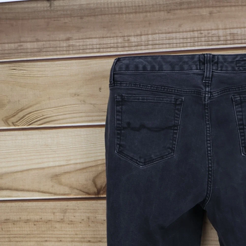 St. John's Bay Jeans Womens 14 Black Denim Straight Leg Stretch Mid Rise Pockets
